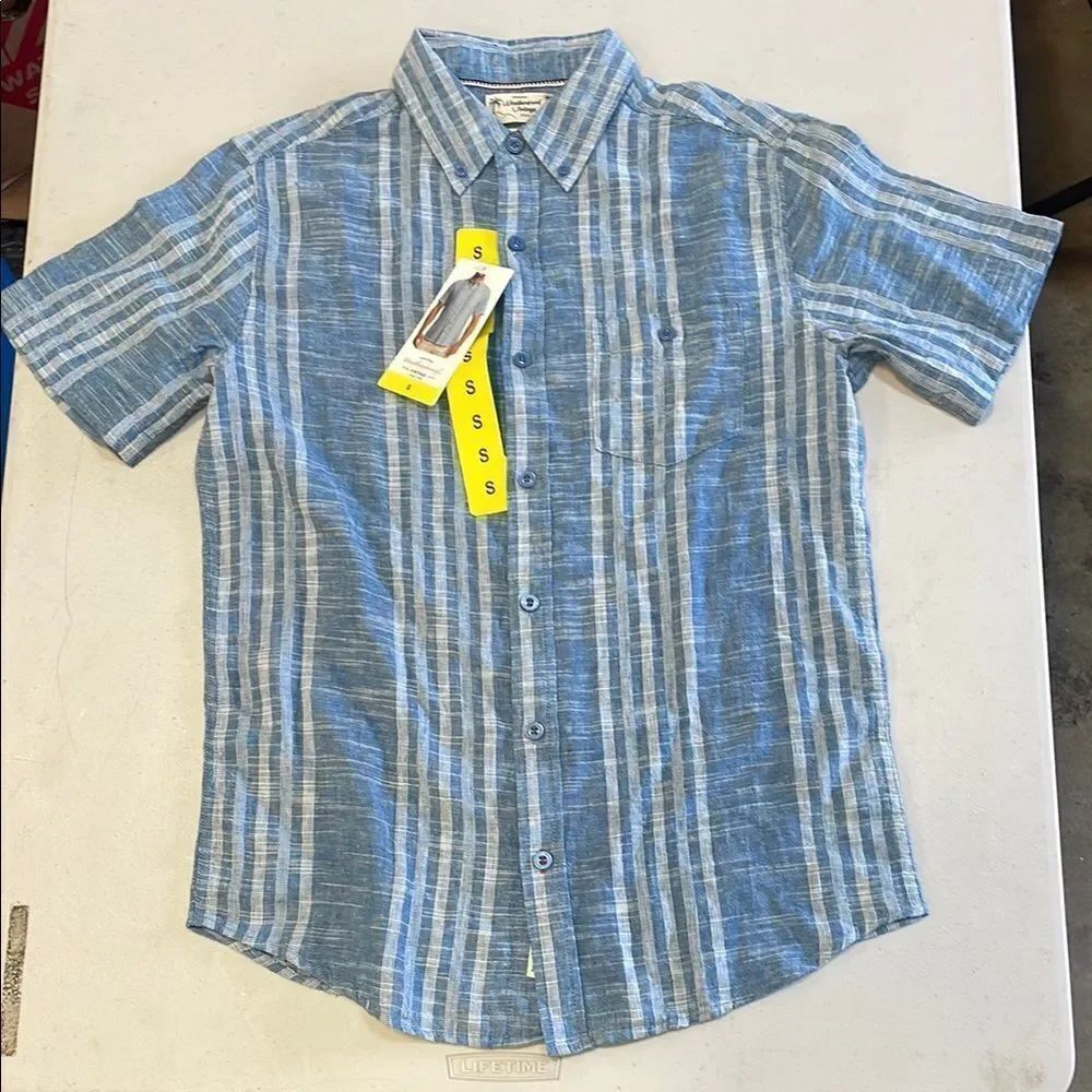 Weatherproof Blue and White Casual Button Down Shirt with Vertical Stripes Linen